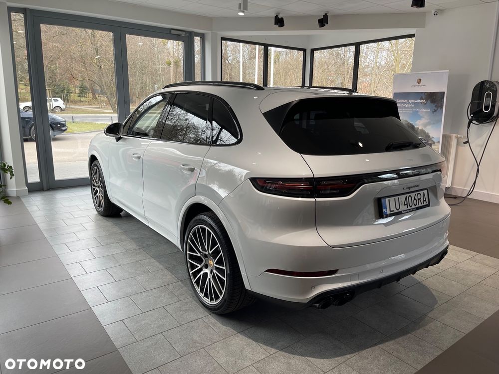 Porsche Cayenne Platinum Edition - 3