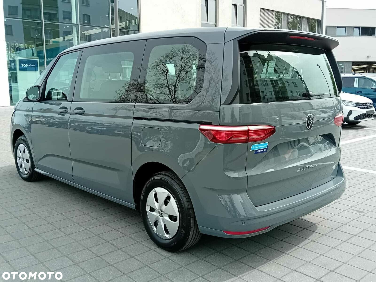 Volkswagen Multivan - 6