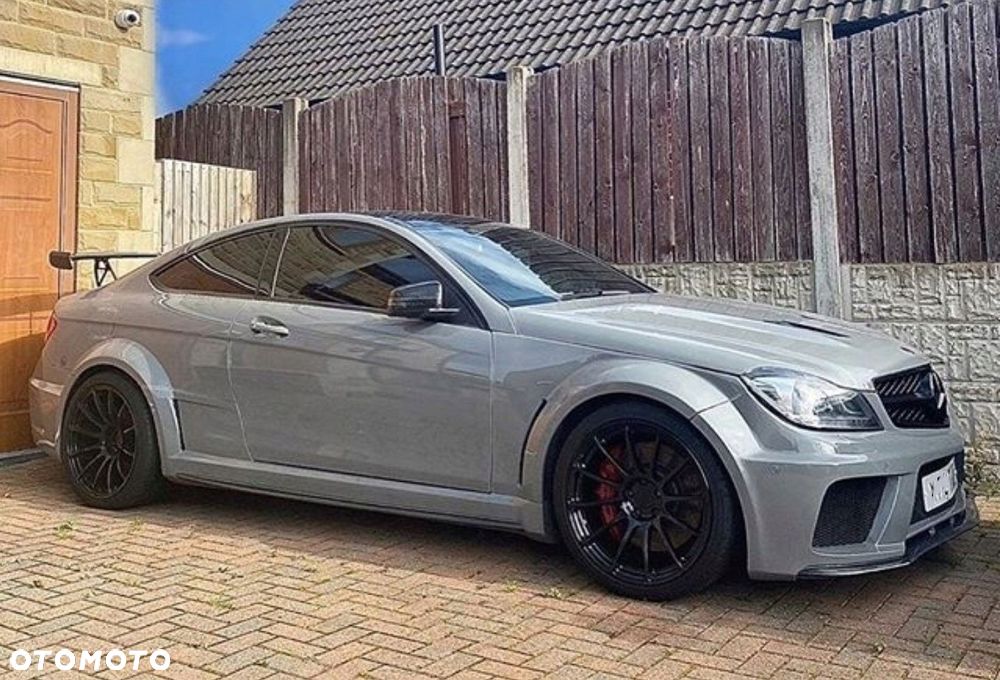 MERCEDES C KLASA W204 COUPE BLACK SERIES BODY KIT ZESTAW OSPOILEROWANIA - 3