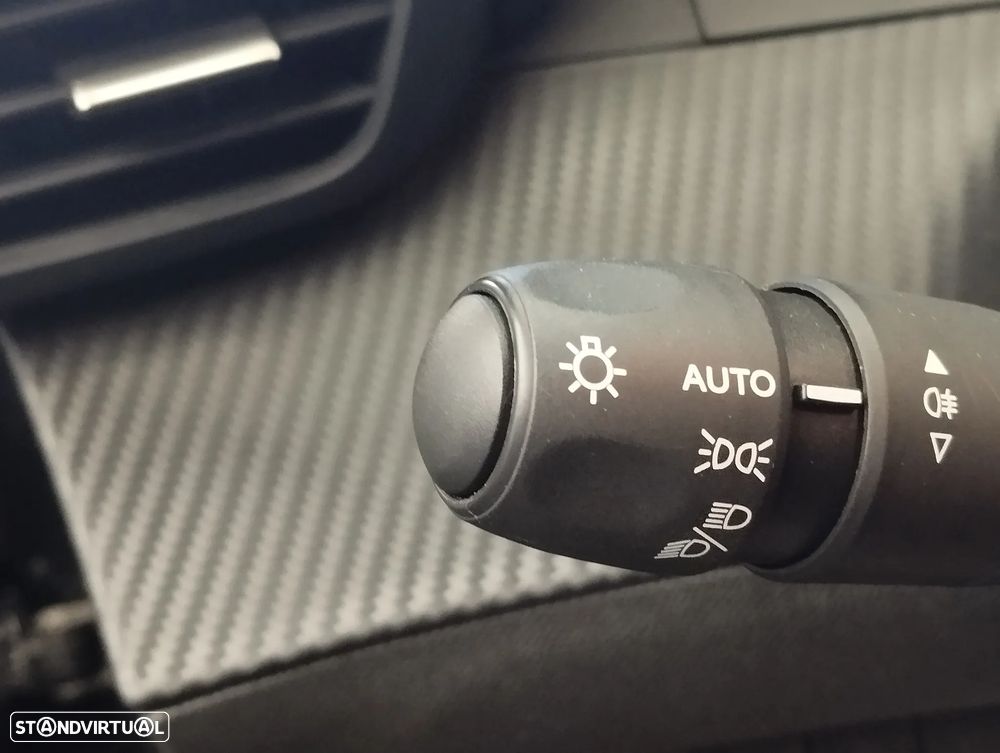 Peugeot 2008 1.2 PureTech Style - 19