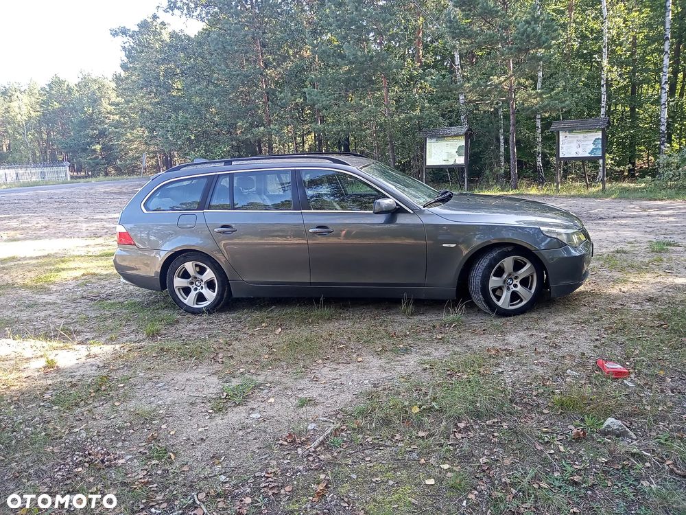 BMW Seria 5 525d Touring Edition Fleet - 3