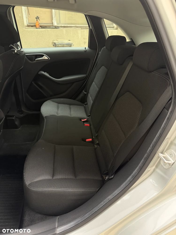 Mercedes-Benz Klasa B 180 (BlueEFFICIENCY) 7G-DCT - 10