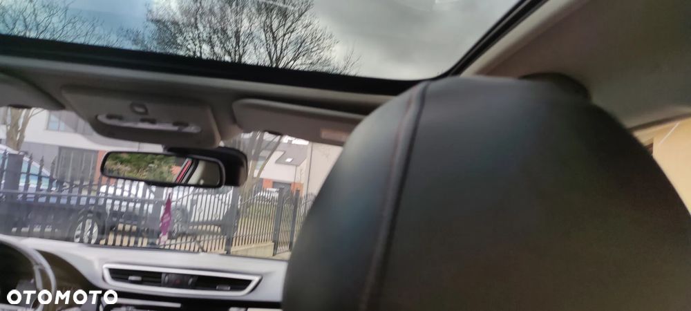 Nissan Qashqai 1.2 DIG-T Tekna - 12