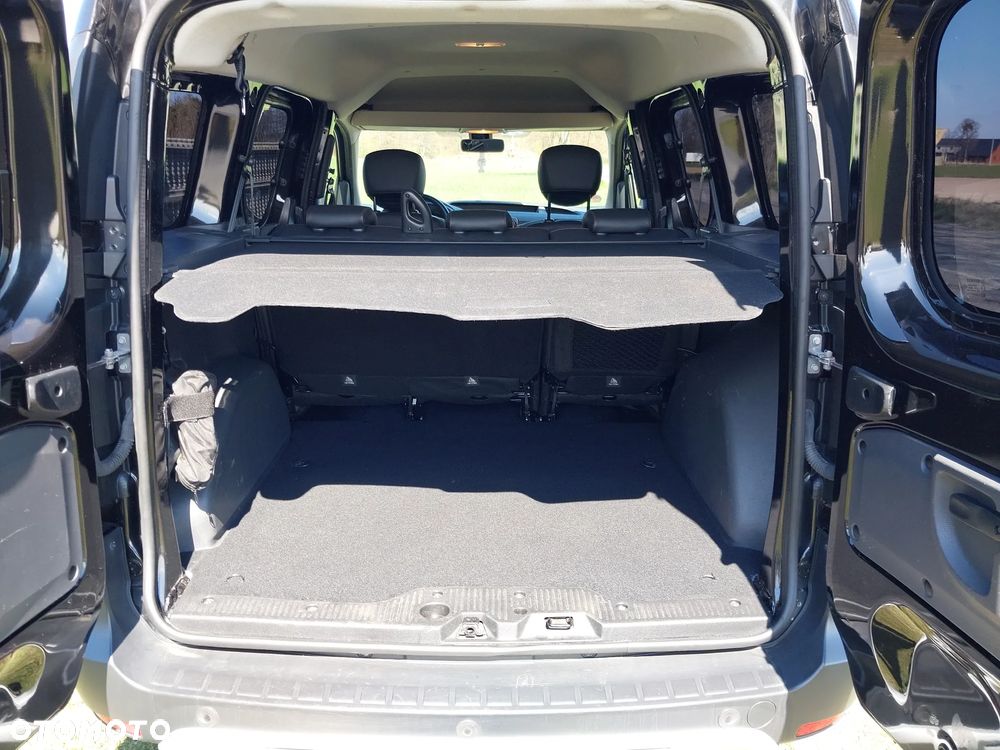 Dacia Dokker TCe 115 Stepway - 17