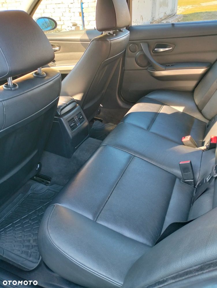 BMW Seria 3 320d - 13