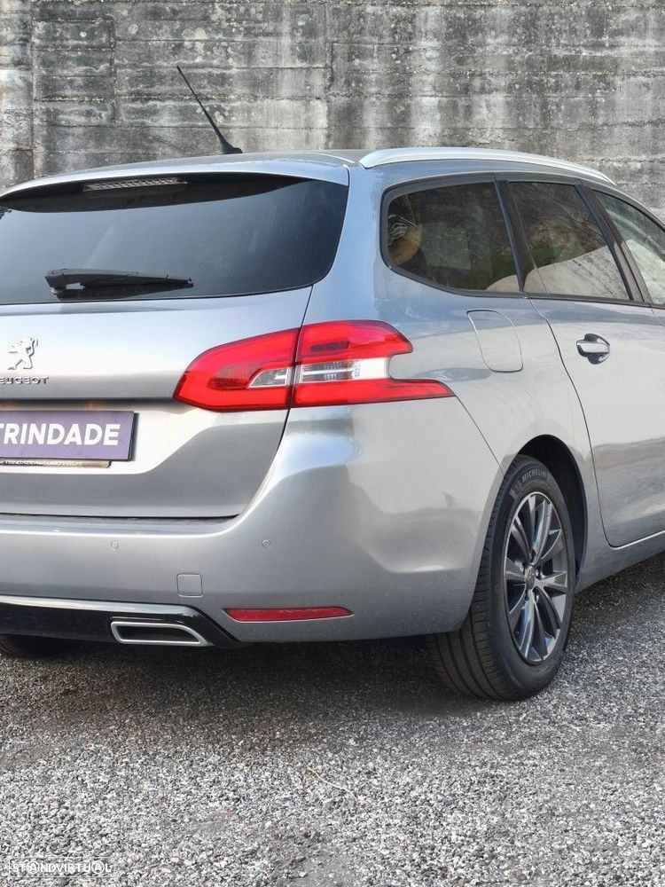 Peugeot 308 SW 1.2 PureTech Style - 12