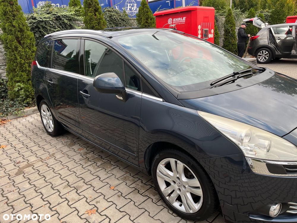 Peugeot 5008 - 4