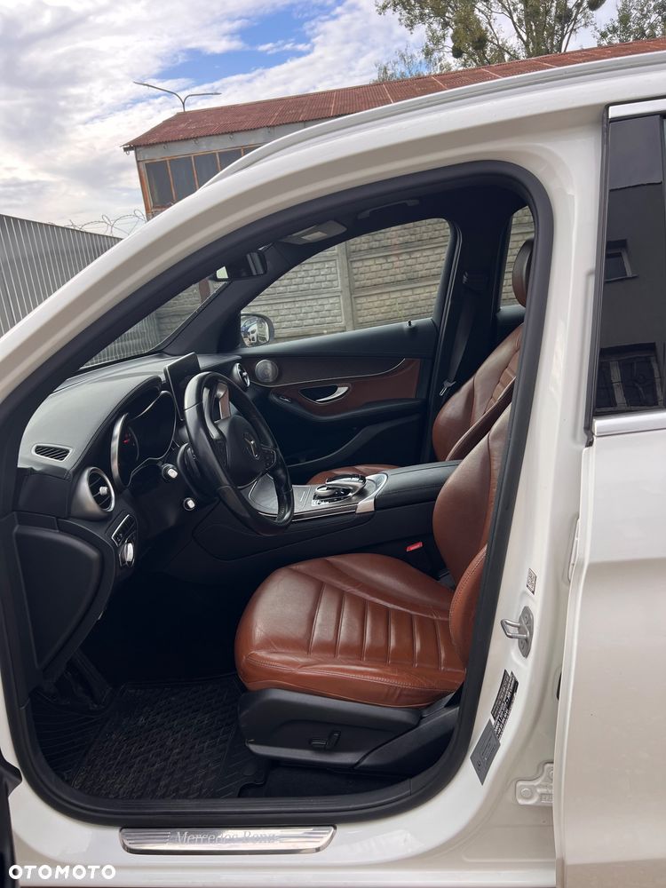 Mercedes-Benz GLC - 9