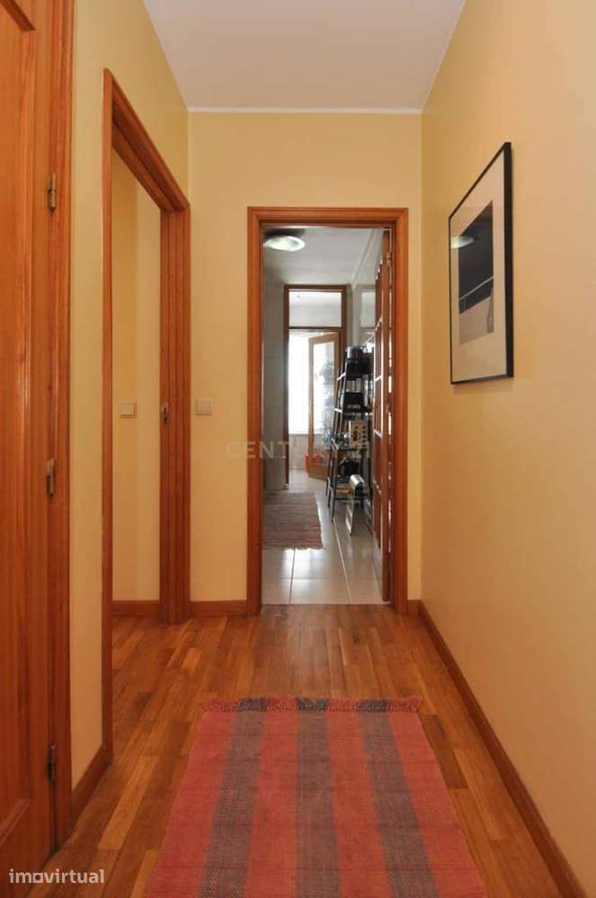 Apartamento T1 localizado junto a Costa Cabral, perto dos Polos Univer - Grande imagem: 2/7