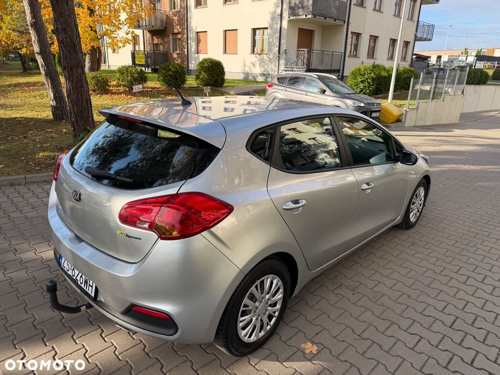Kia Ceed - 9