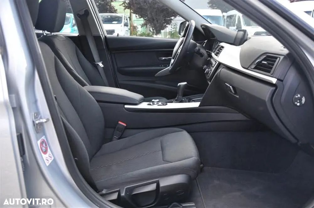 BMW Seria 3 318d - 9