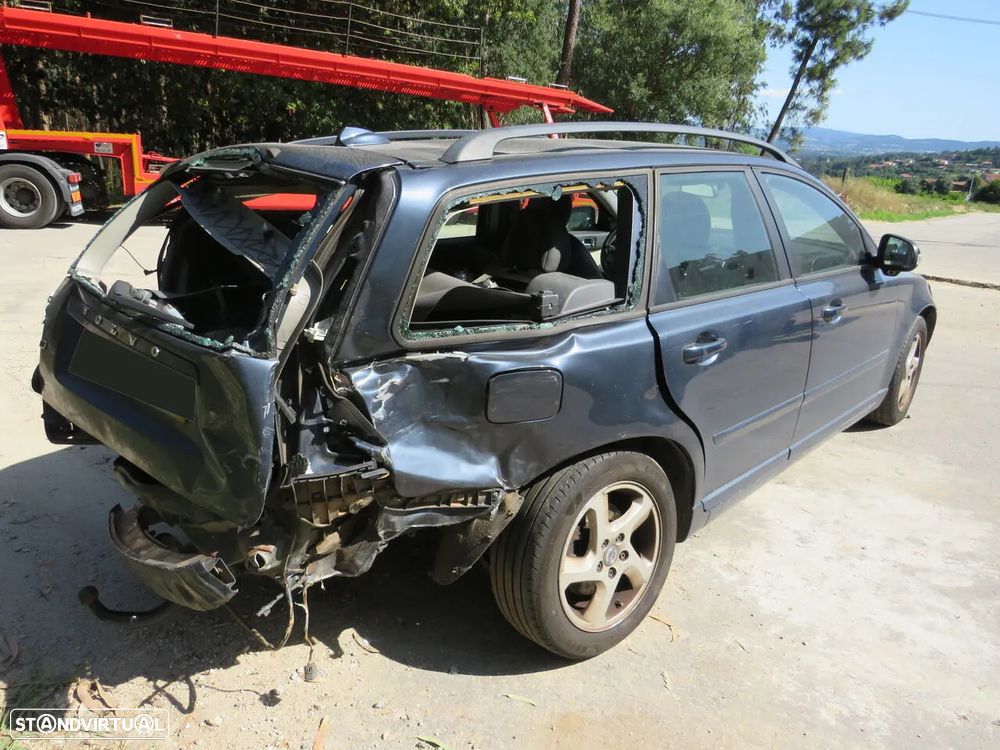Volvo V50 1.6D de 2010 - Peças Usadas (8470) - 4