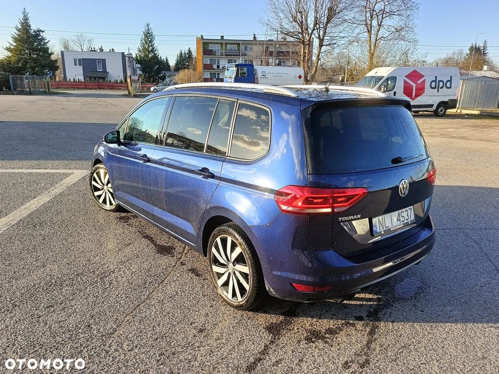 Volkswagen Touran 2.0 TDI SCR DSG Highline - 11