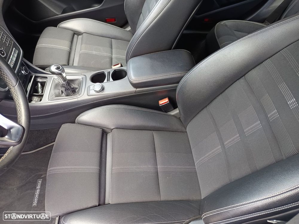 Mercedes-Benz CLA 180 - 23