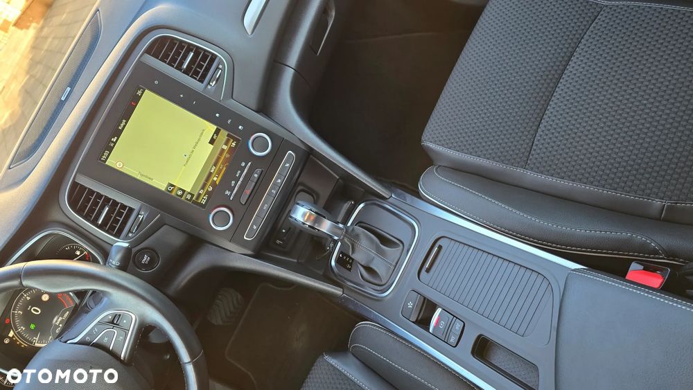 Renault Megane ENERGY TCe 130 EDC BOSE EDITION - 15