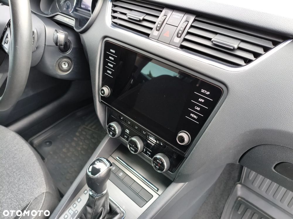 Skoda Octavia 1.6 TDI DSG Soleil - 18