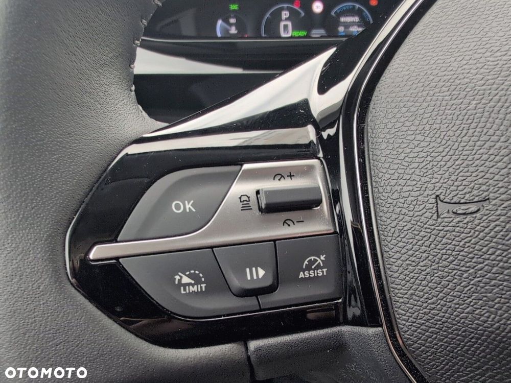 Peugeot 408 1.6 Plug-In Hybrid 225 Allure EAT8 - 18