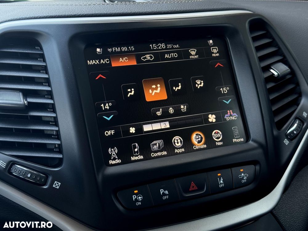 Jeep Cherokee - 16