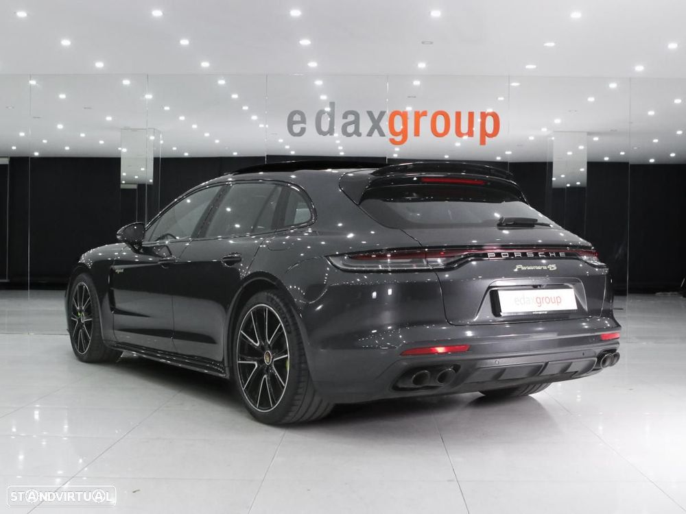 Porsche Panamera Sport Turismo 4S E-Hybrid - 5