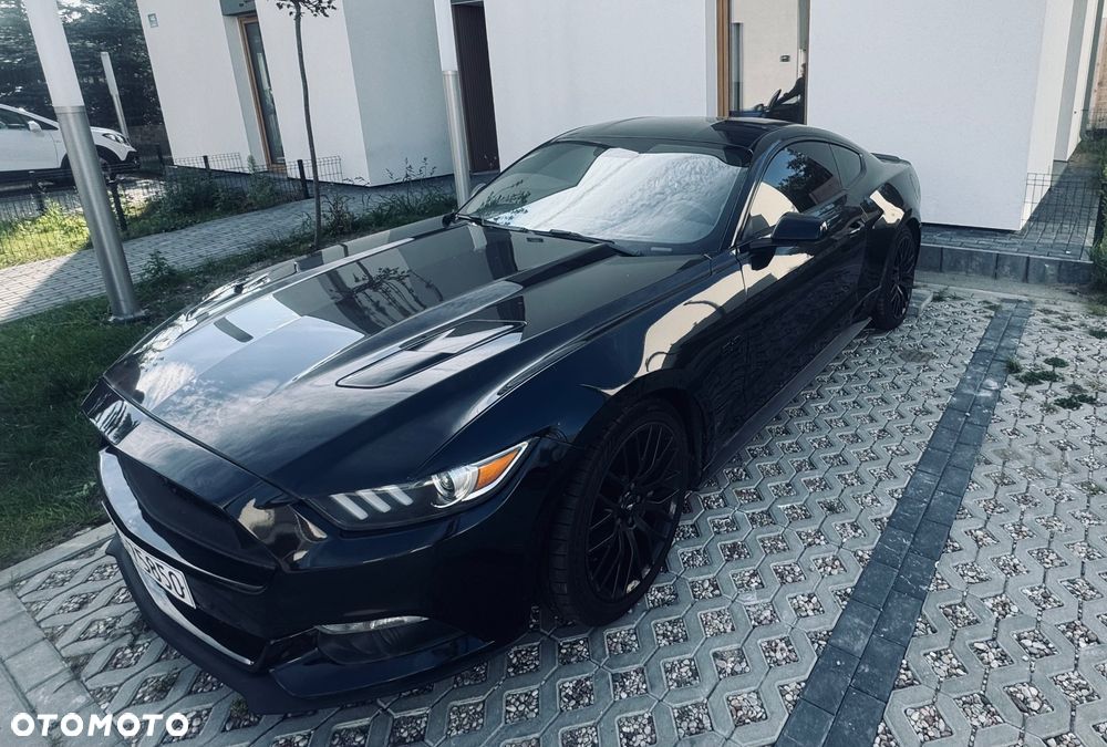 Ford Mustang - 2