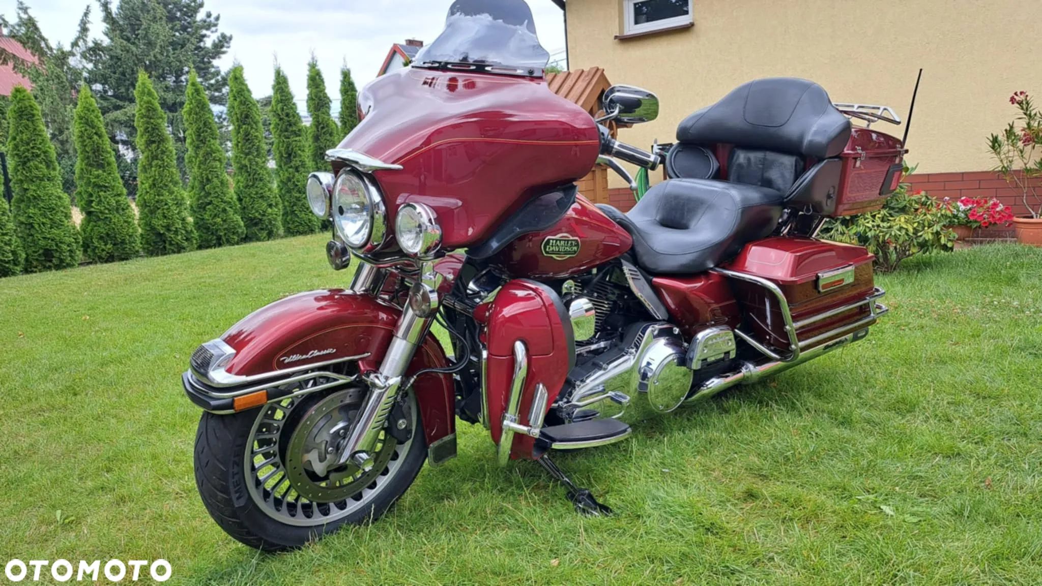 Harley-Davidson FLHTCU Ultra - 1