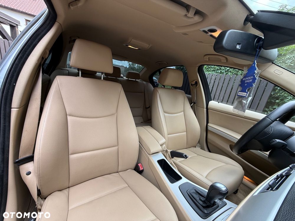 BMW Seria 3 320d xDrive DPF - 7