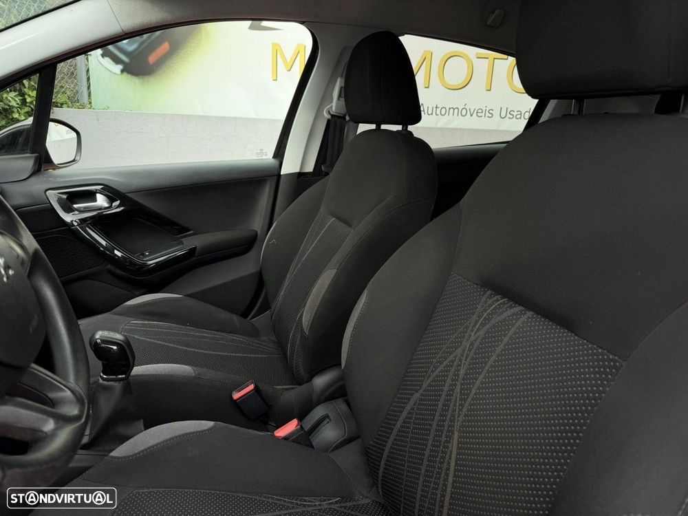 Peugeot 208 1.4 VTi Active - 13