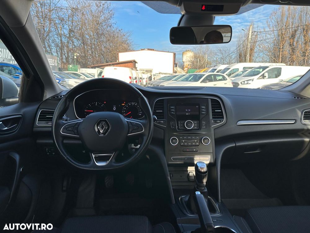 Renault Megane Blue dCi 116 Zen - 11