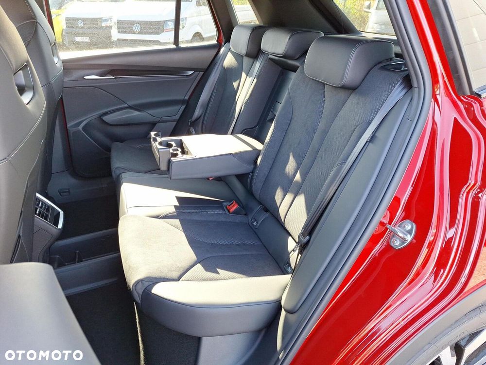 Skoda Elroq 60 63kWh Sportline - 35