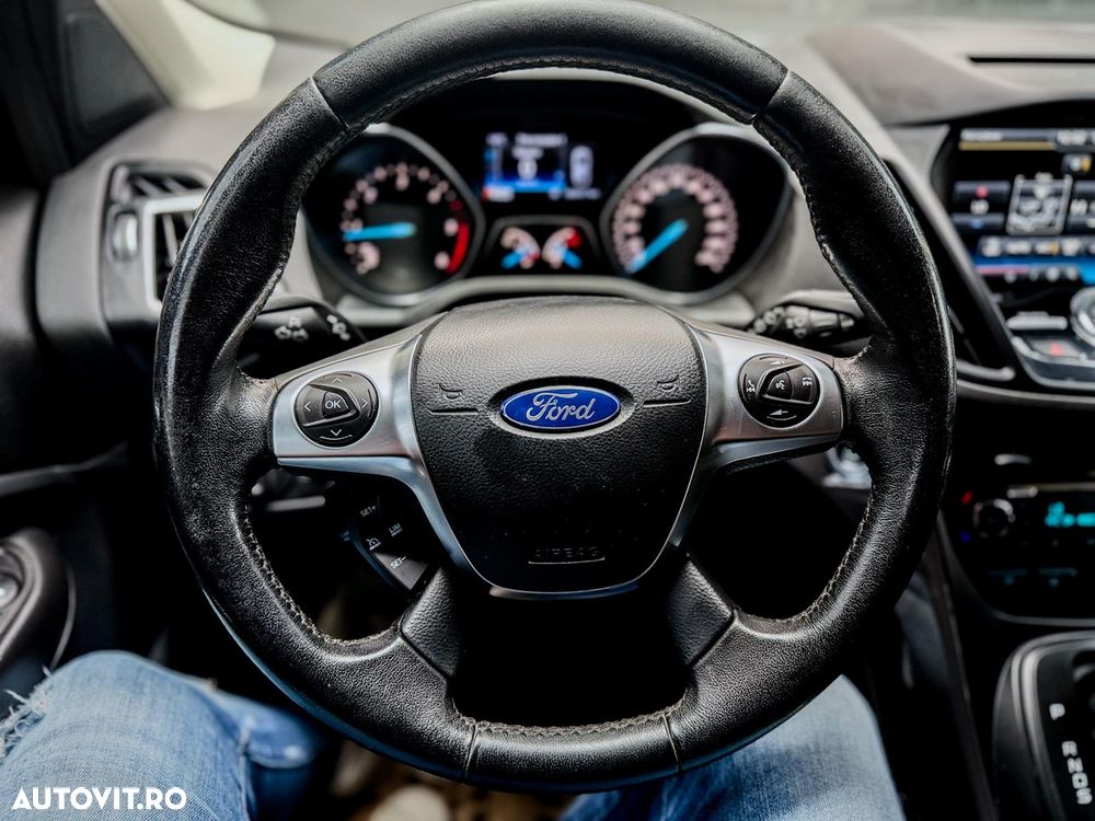 Ford Kuga 2.0 TDCi 4x4 Aut. Titanium - 8