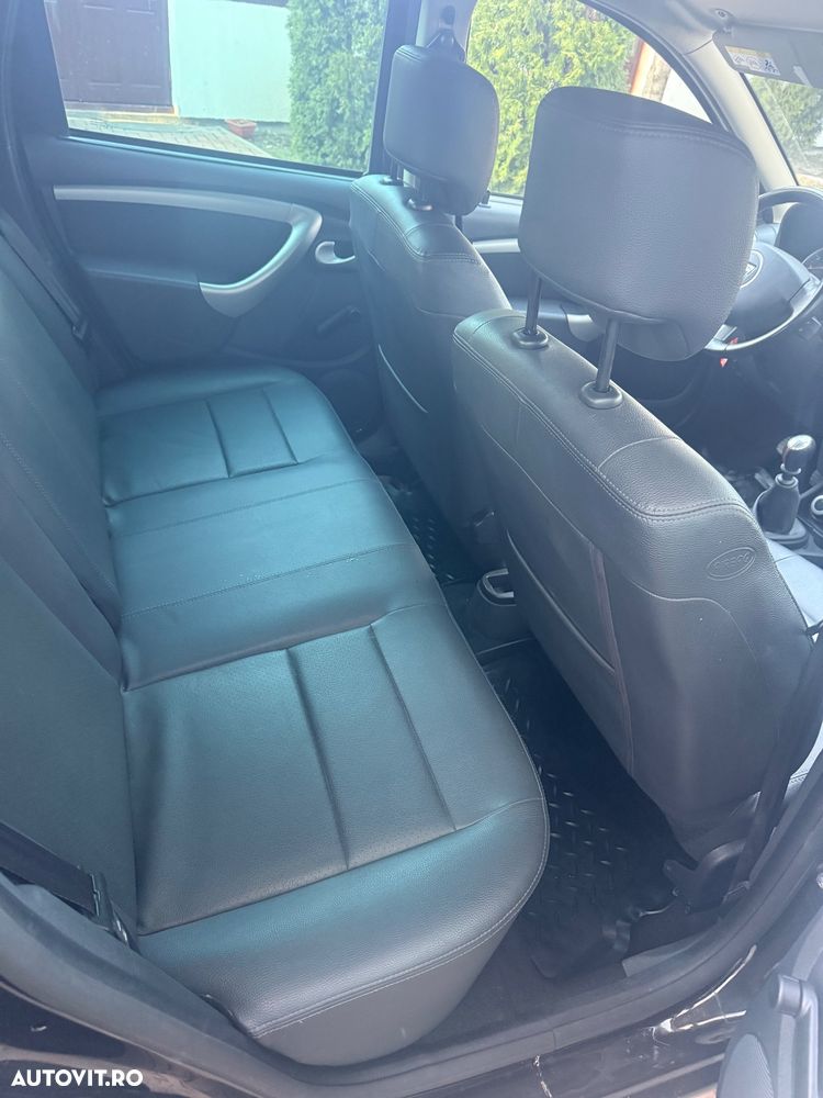 Dacia Duster dCi 110 FAP 4x4 Prestige - 8