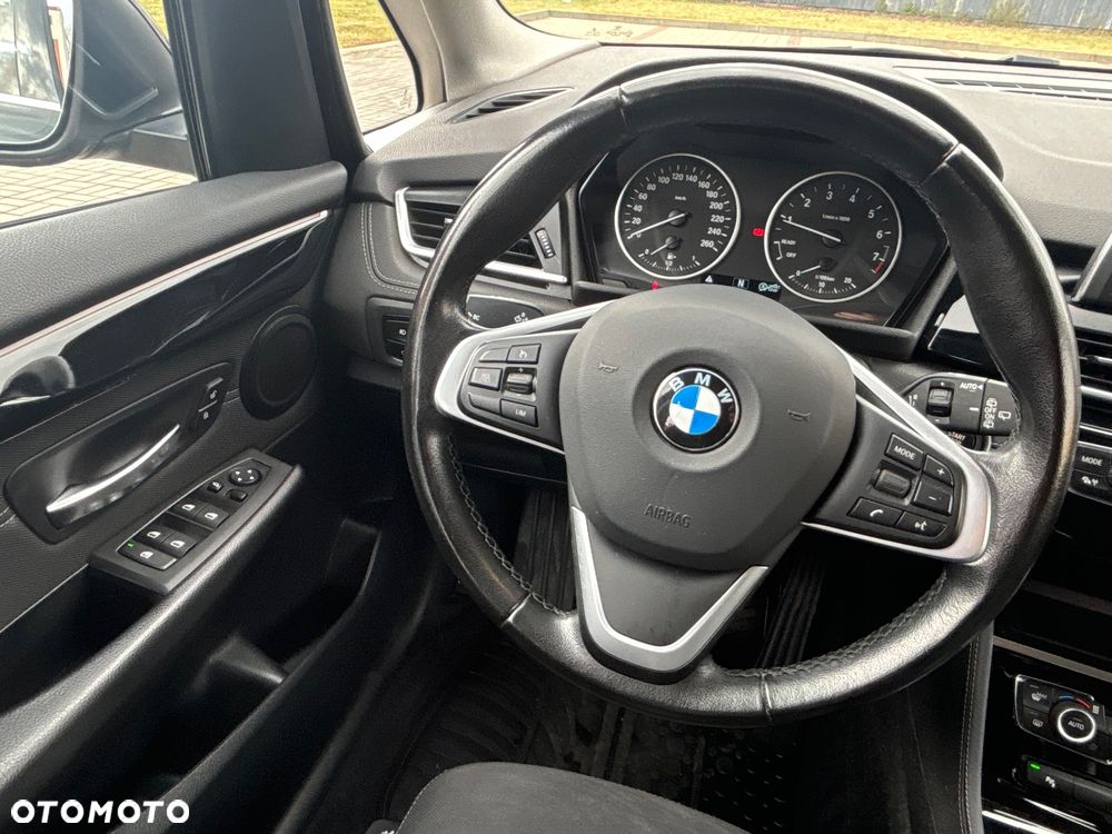 BMW Seria 2 218i Sport Line - 27