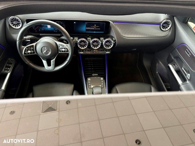 Mercedes-Benz GLA - 8