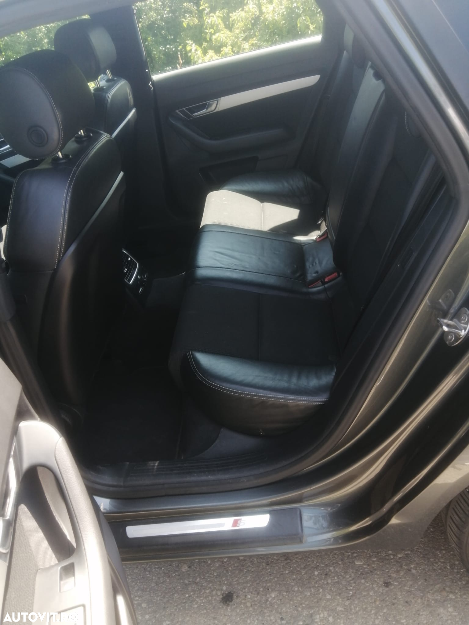 Audi A6 2.0 TDI DPF Avant - 12