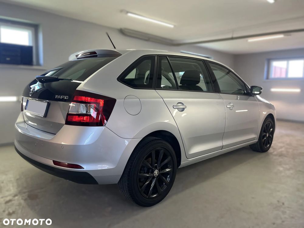 Skoda RAPID 1.0 TSI Style - 23