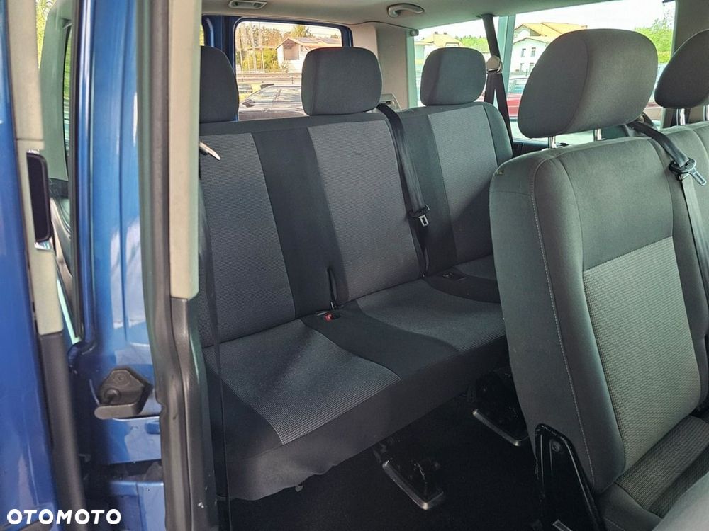 Volkswagen Caravelle - 22