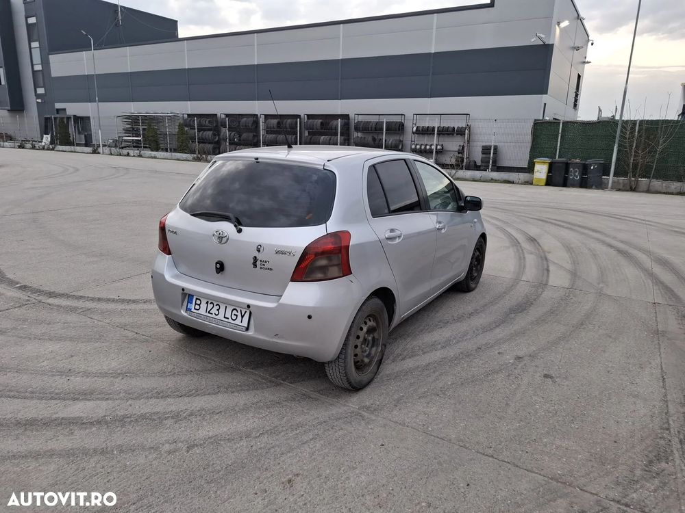Toyota Yaris 1.4 D-4D Terra - 4