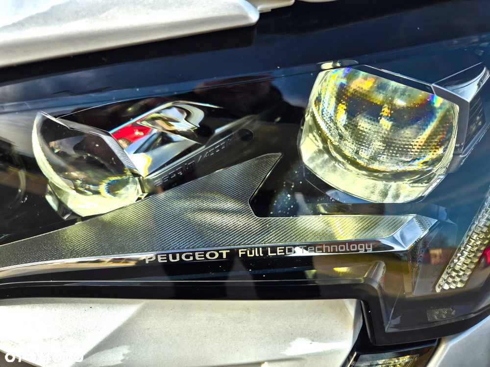 Peugeot 5008 BlueHDI 130 EAT8 GT - 33