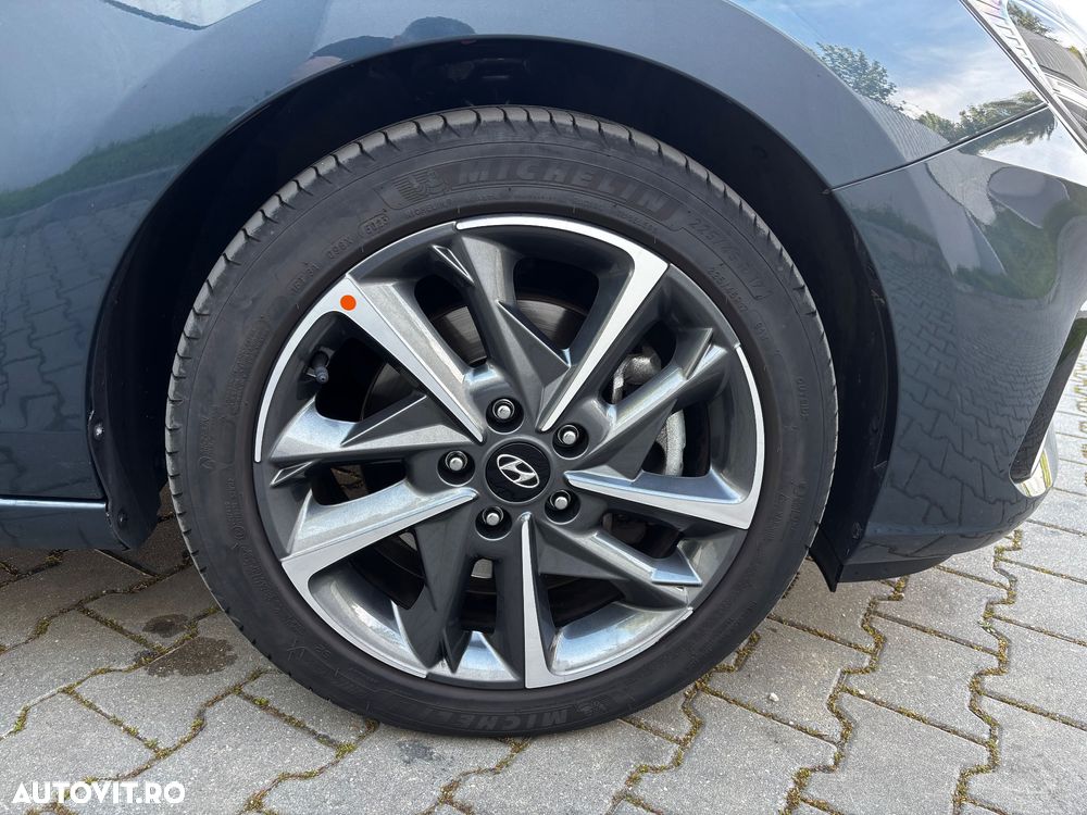 Hyundai i30 1.5 T-GDI MHEV 160CP Exclusive - 10