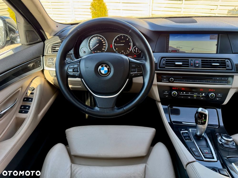 BMW Seria 5 525d - 6