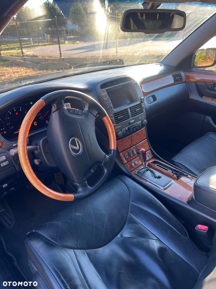 Lexus LS - 5