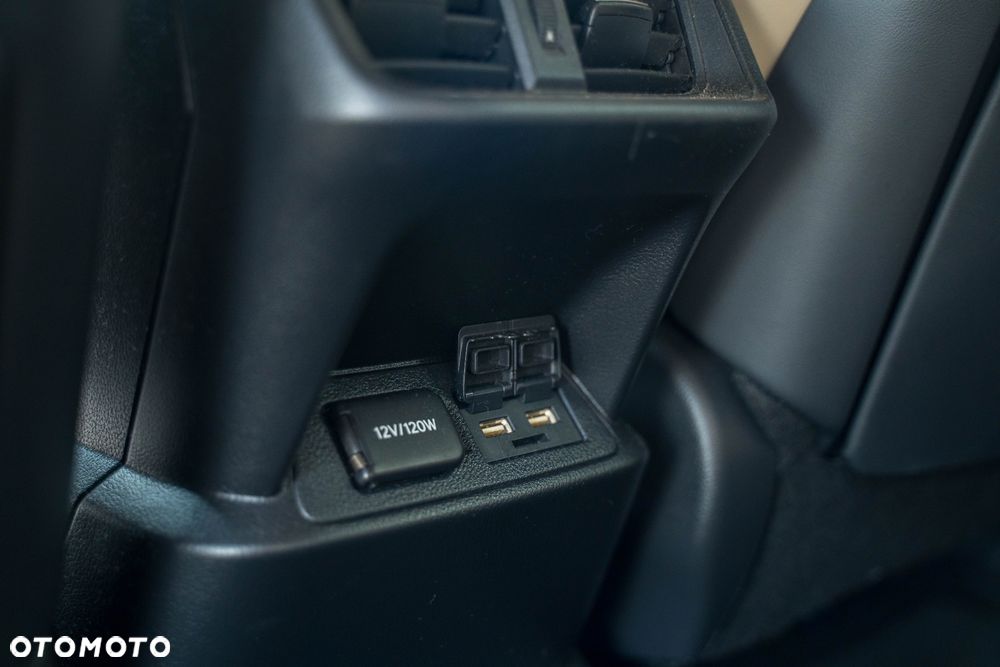 Lexus ES 300h Business Edition + - 16