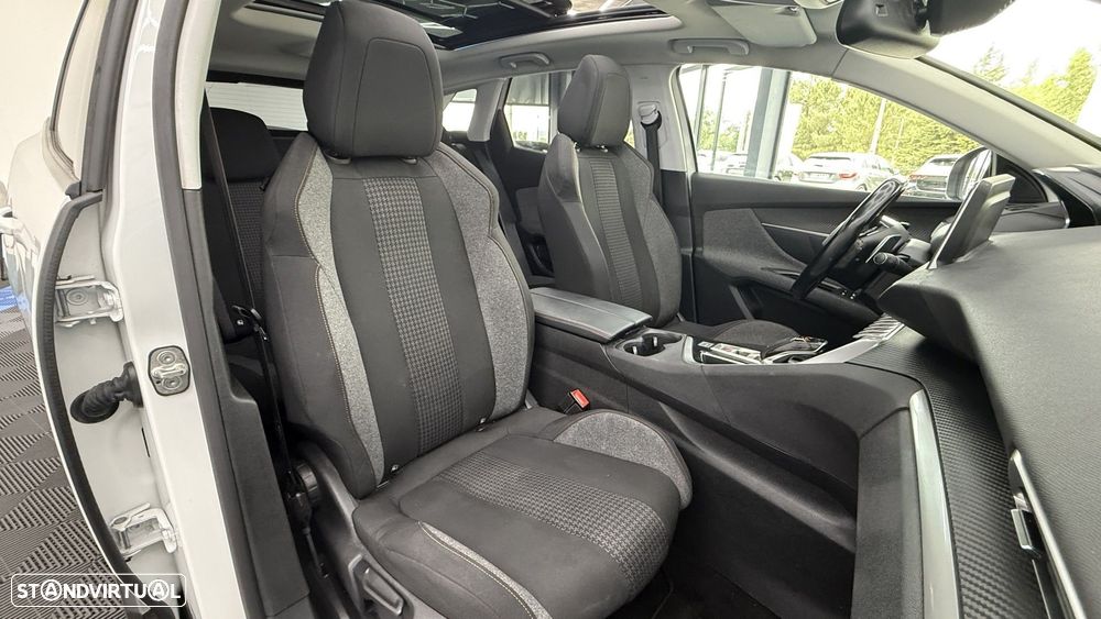 Peugeot 3008 1.2 PureTech Allure Pack EAT8 - 31
