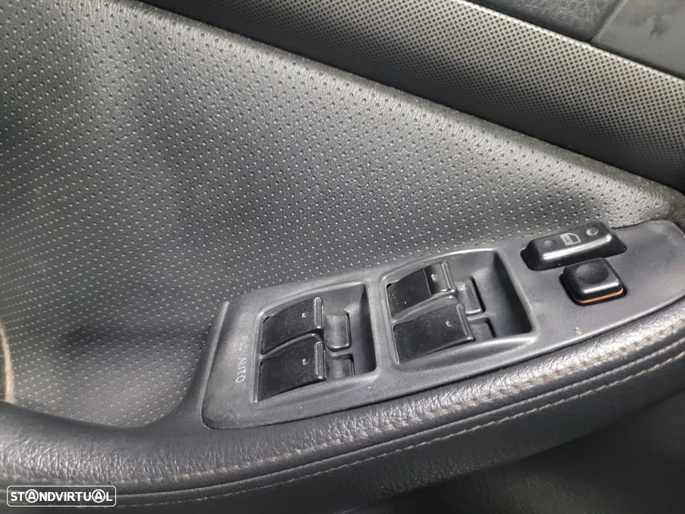 Toyota Avensis SW 2.2 D-4D Sol C/GPS - 17