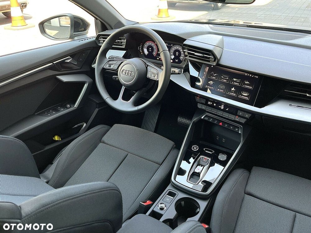 Audi A3 Sportback - 17