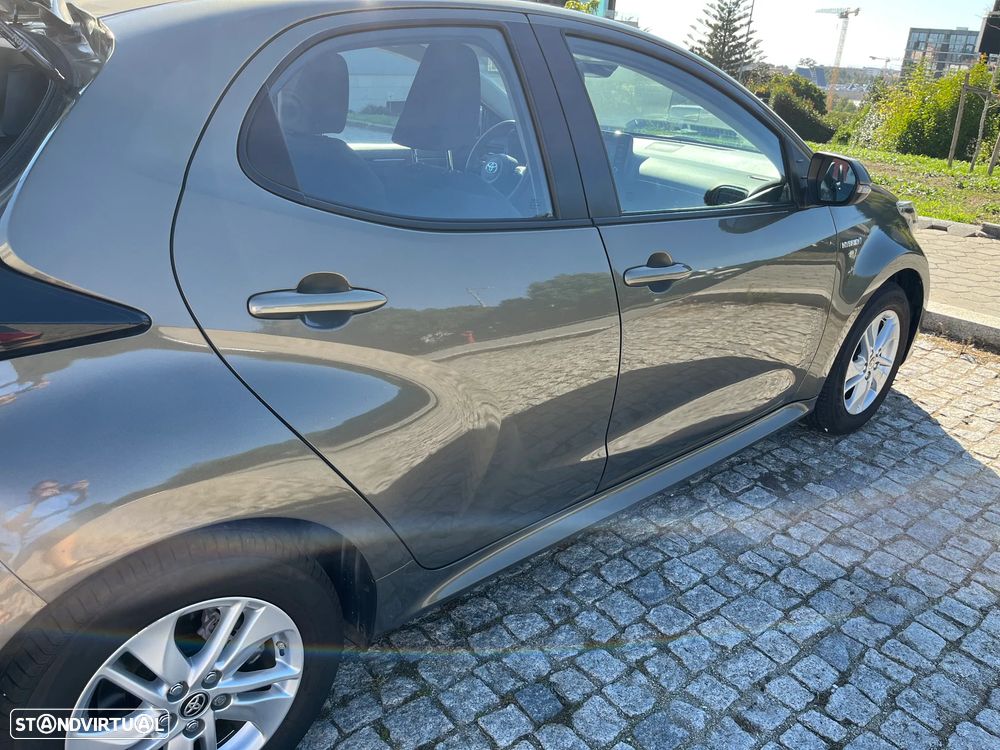Toyota Yaris 1.5 HDF Comfort Plus - 8