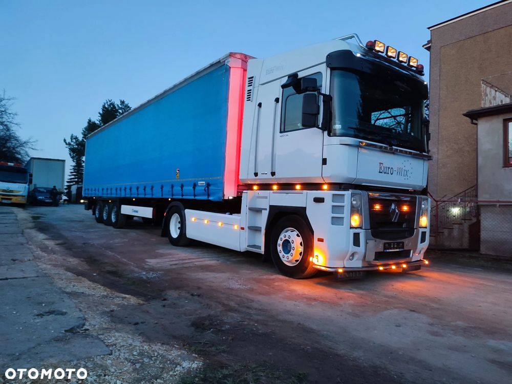 Renault MAGNUM - 11