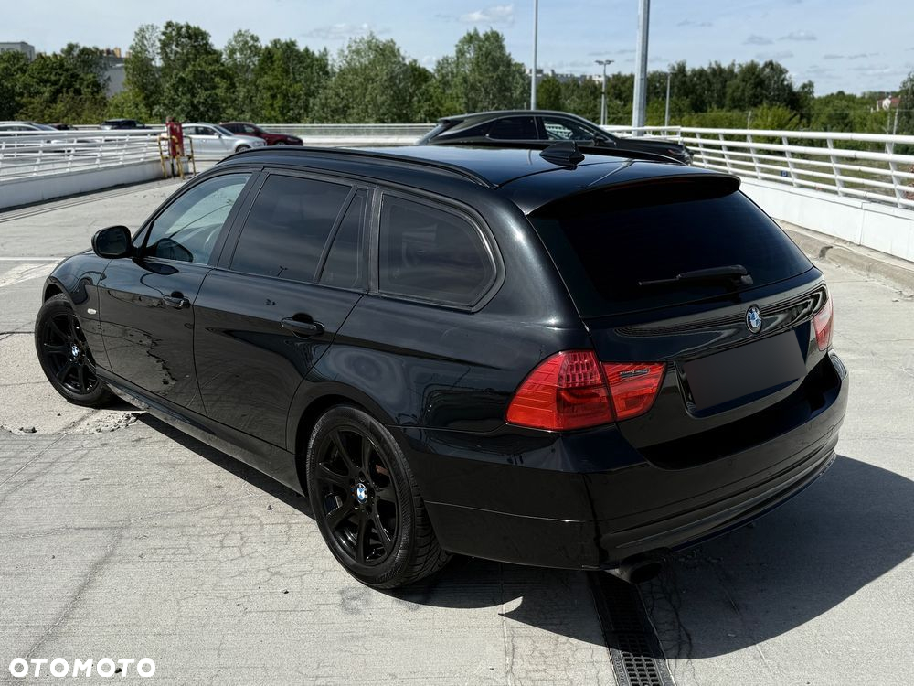 BMW Seria 3 320d - 4