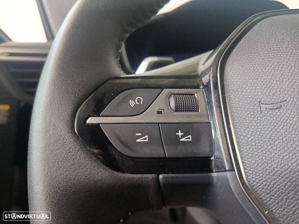 Peugeot 208 1.2 PureTech Allure EAT8 - 16