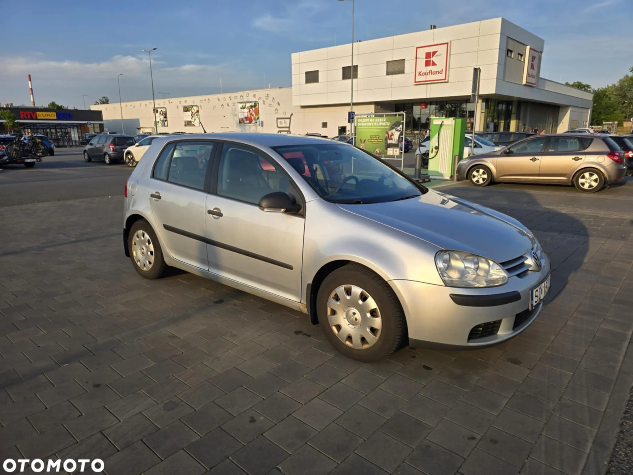 Volkswagen Golf V 1.9 TDI Trendline - 2